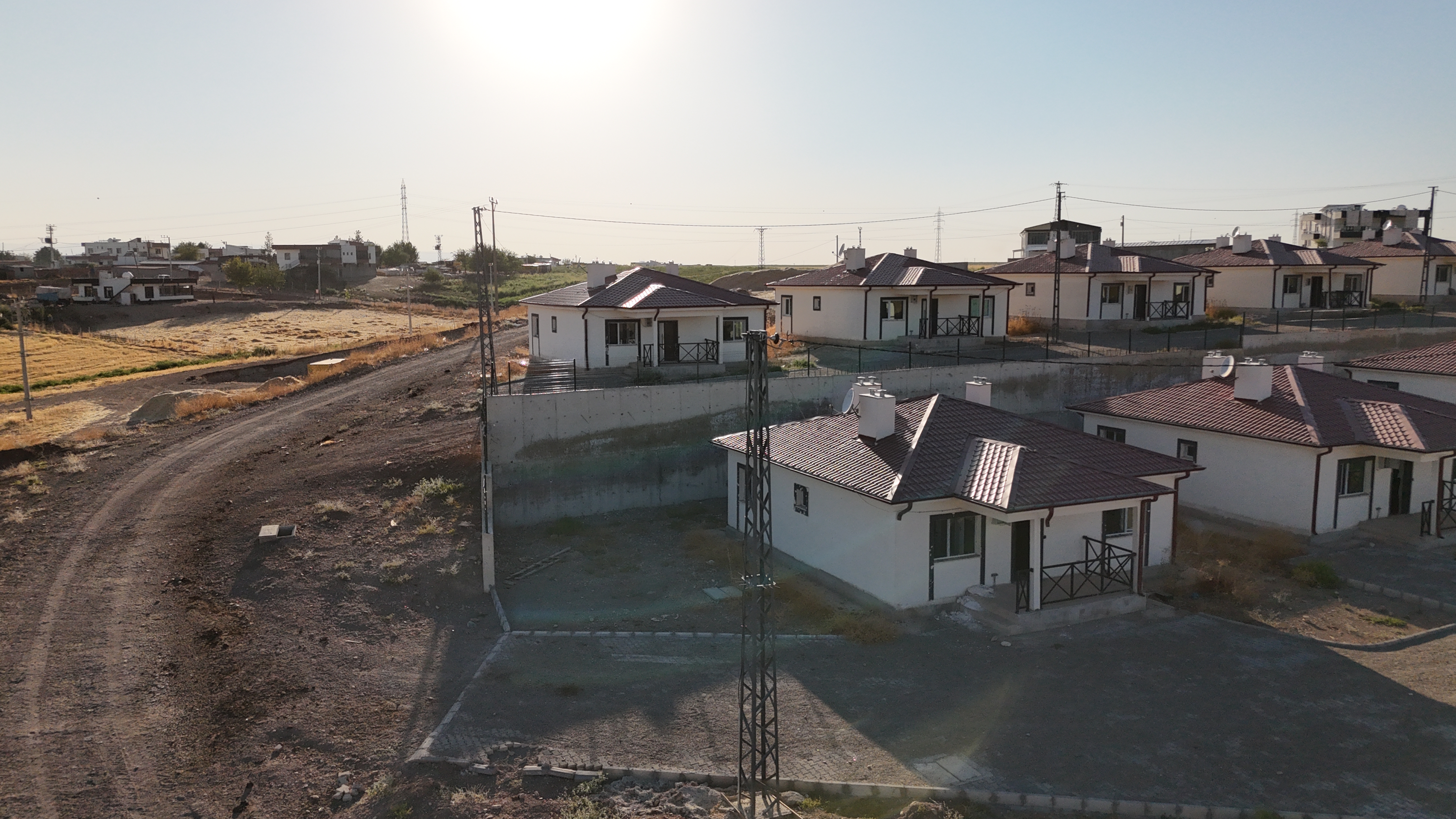 Set Müşavirlik Denetiminde Diyarbakır Hafif Çelik Yapım İşi Sur Kozan